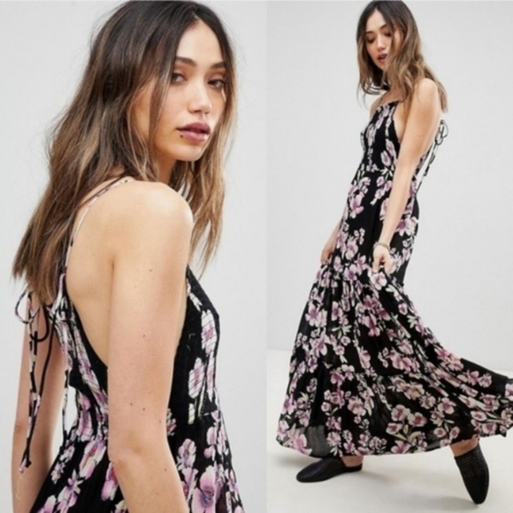 Free People Dresses & Skirts - FREE PEOPLE Garden Party Floral Maxi Dress